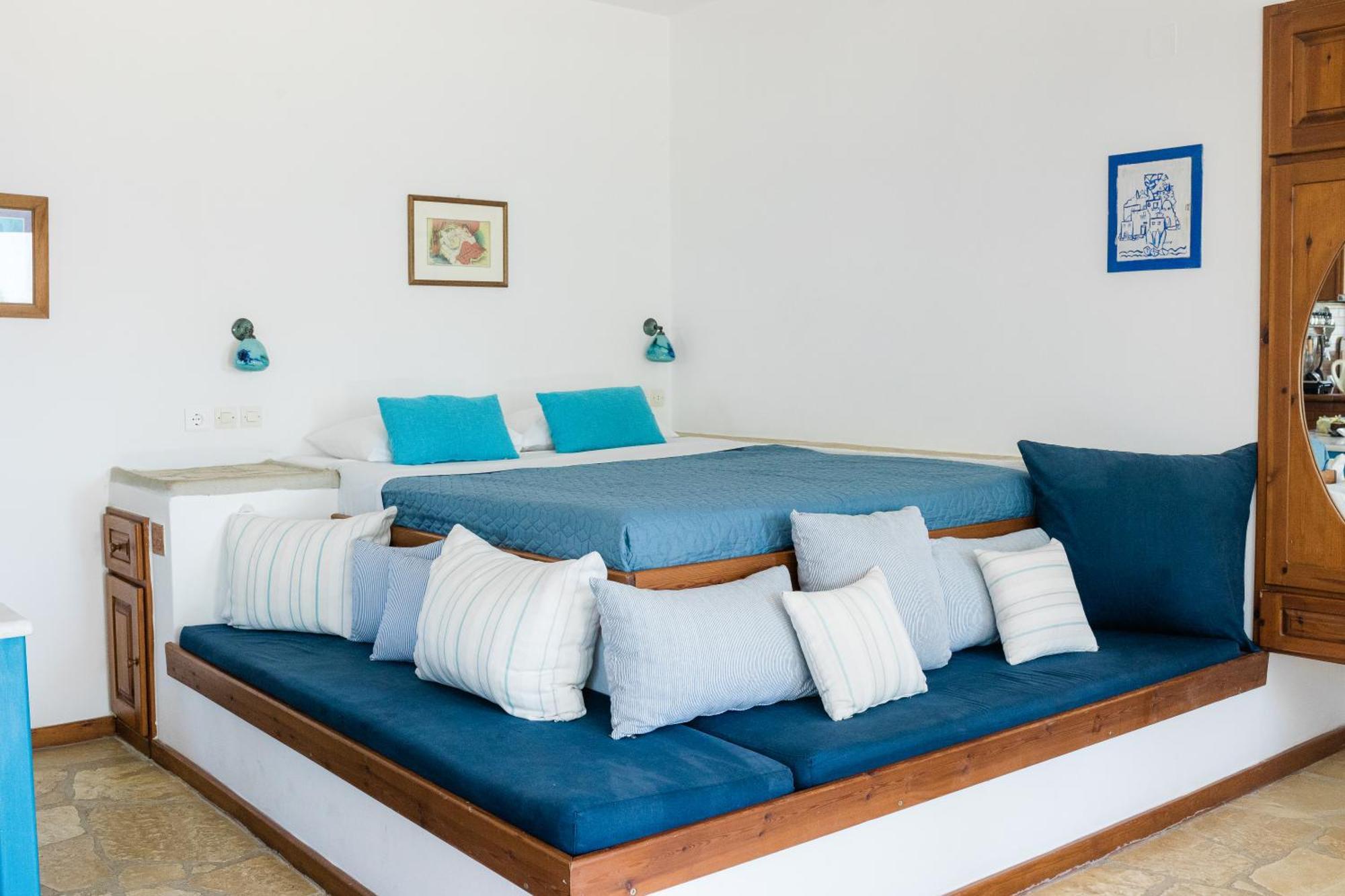 Iliatoras Aparthotel Agia Pelagia  Buitenkant foto