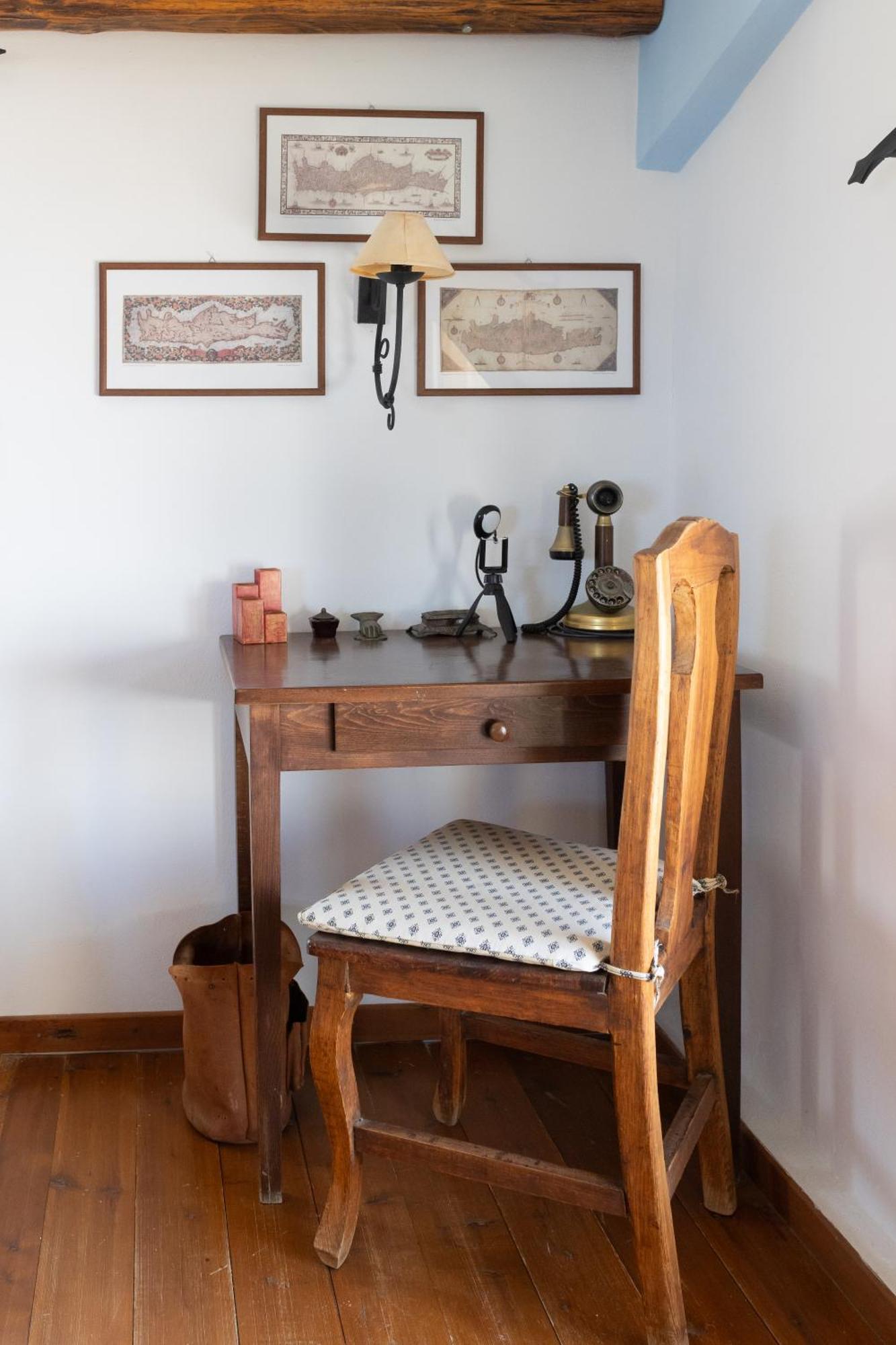 Iliatoras Aparthotel Agia Pelagia  Buitenkant foto