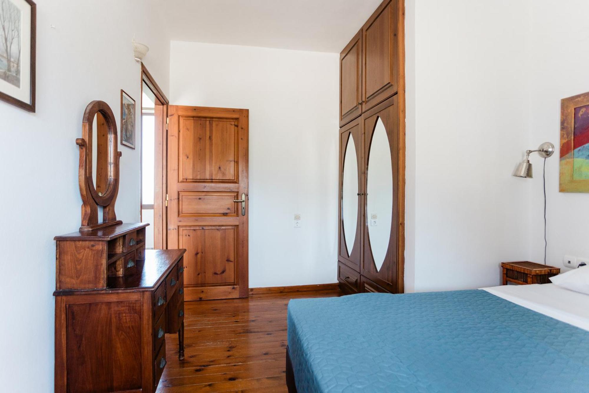 Iliatoras Aparthotel Agia Pelagia  Buitenkant foto